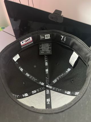 Gorra New Era 59FIFTY sin usar 7 3/8