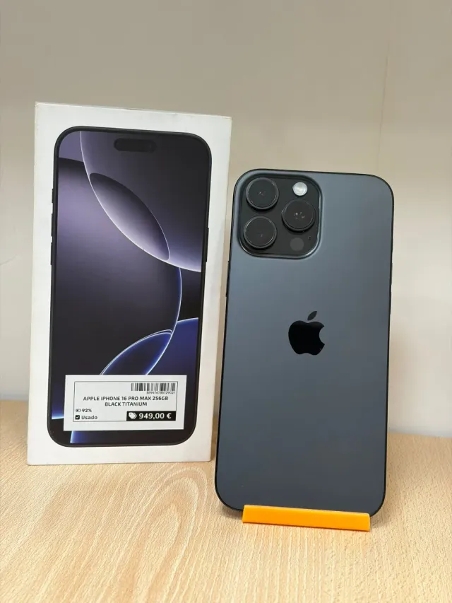 iPhone 16 Pro Max 256GB Nero Titanio