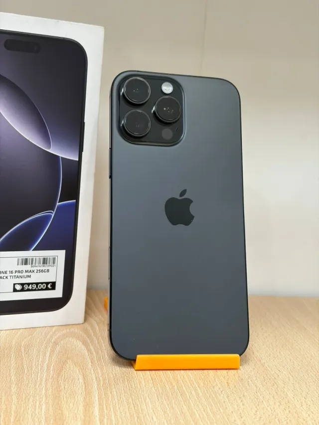 iPhone 16 Pro Max 256GB Nero Titanio