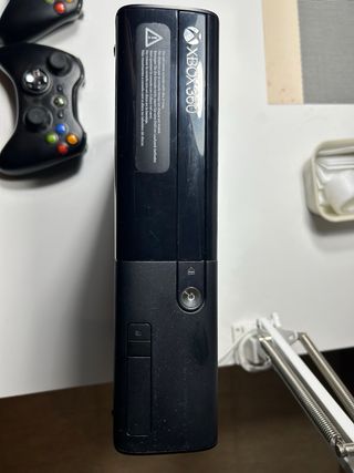 Xbox 360 E 250GB Negra