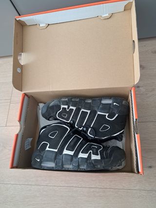 Nike Air Jordan 1 Mid Negro Blanco