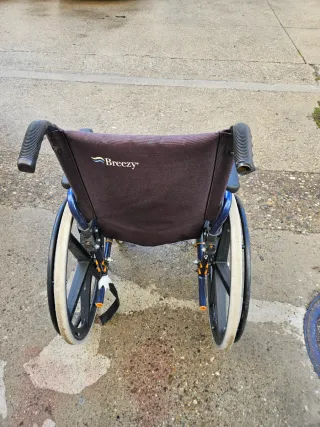 Silla de ruedas plegable