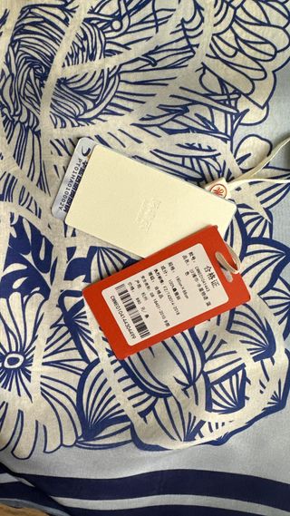 Fular de seda Hyfeel azul y blanco