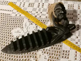 Scultura etnica in legno