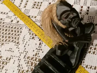 Scultura etnica in legno