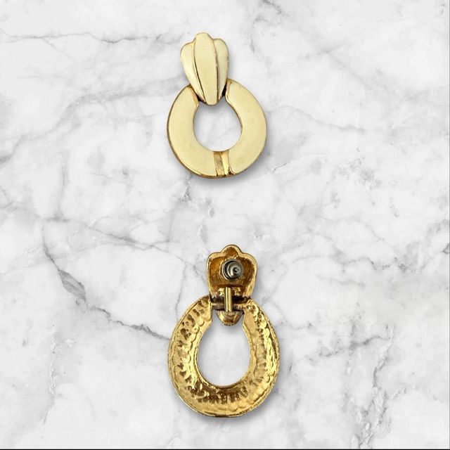 Pendientes vintage beige y dorados