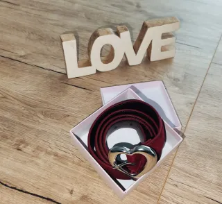 Cinturón mujer granate, sin estrenar