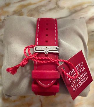 Reloj Roberto Torretta Diseño Cuadrado Correa Roja