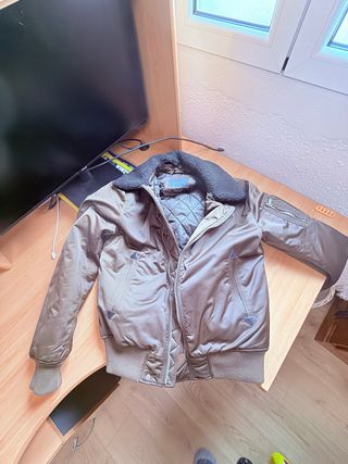 Cazadora Bomber Zara Man Talla M Verde militar