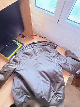 Cazadora Bomber Zara Man Talla M Verde militar