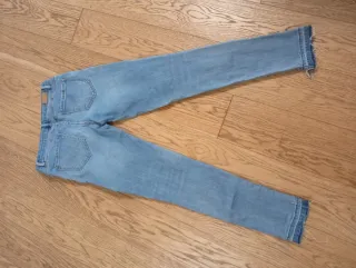 Vaqueros mujer desgastados super pitillo tobillero