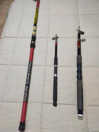 3 Cañas de Pescar + 1 Soporte de regalo