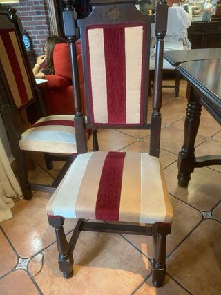 Mesa comedor y sillones madera