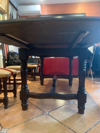 Mesa comedor y sillones madera