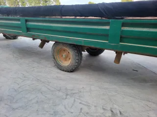 Remolque recolector almendras/oliva