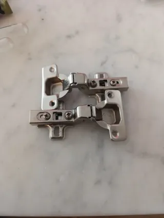 Bisagra cazoleta 35mm 110°