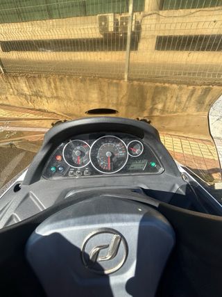 Moto 125cc Blanca Daelim s3