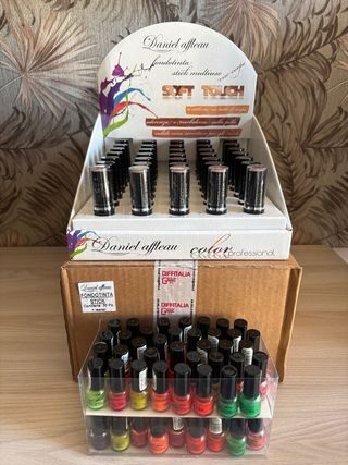Set fondotinta e smalti Daniel Afflelou