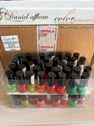 Set fondotinta e smalti Daniel Afflelou