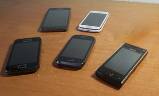 5 Telefoni cellulari - Samsung e Nokia