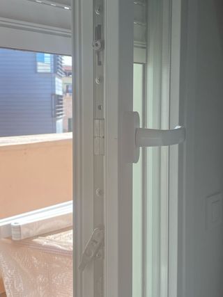 Ventana doble de PVC blanco