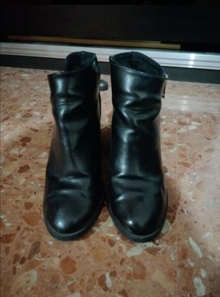 Botines negros tacón T40