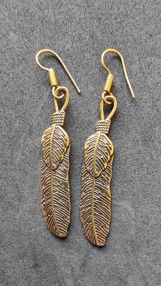 Pendientes pluma latón efecto antiguo