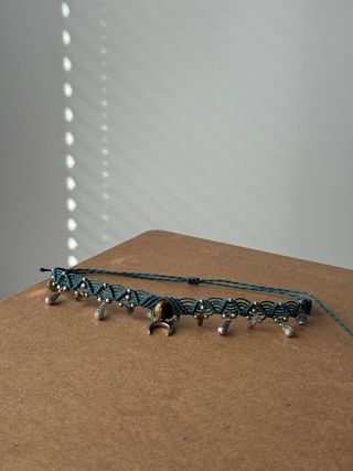 Collar macramé con colgantes