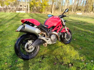 Ducati Monster 696+