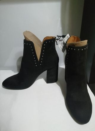 Botines negros tacón 41