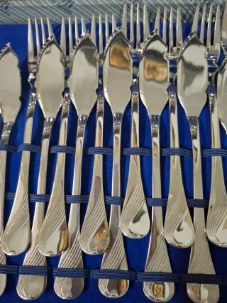 Cubertería Zanetti 108 piezas