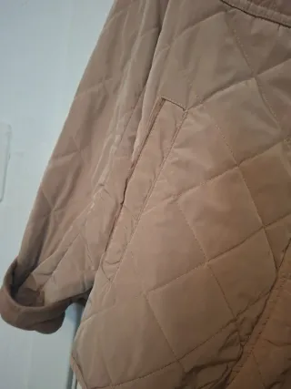 Chaqueta Massimo Dutti acolchada beige