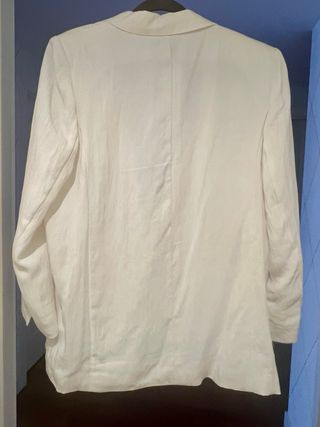 Blazer americana blanca El Corte Inglés