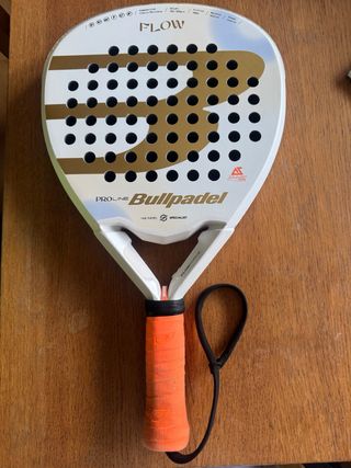Pala de pádel Bullpadel Flow