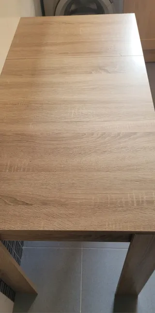 Mesa de cocina madera color pino