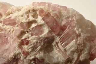 Turmalina Rubellita Mineral