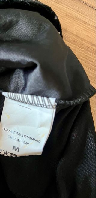 Top fiesta lentejuelas negro Inside