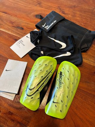 Espinilleras Nike Mercurial Lite Amarillas Talla M