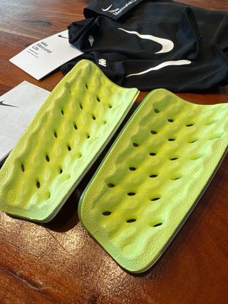 Espinilleras Nike Mercurial Lite Amarillas Talla M