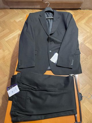 Traje de hombre negro