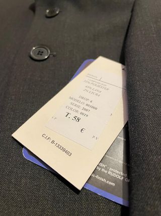 Traje de hombre negro