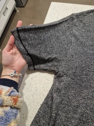 Suéter Russell Gris Manga Corta Hombre