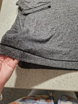 Suéter Russell Gris Manga Corta Hombre