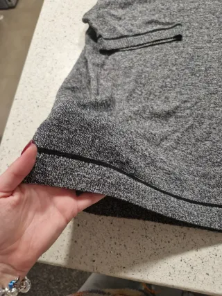 Suéter Russell Gris Manga Corta Hombre