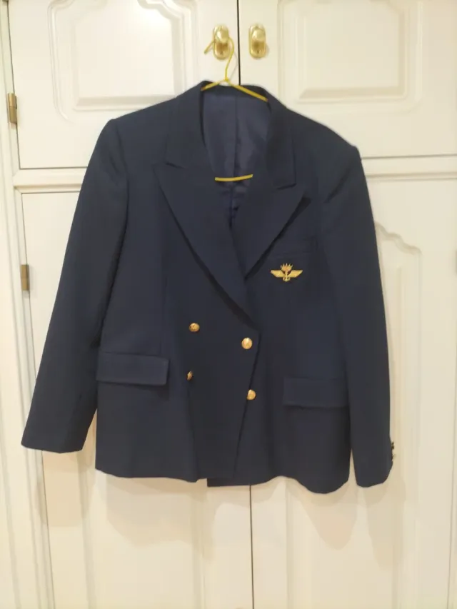 Chaqueta Almirante Azul con Detalles Dorados