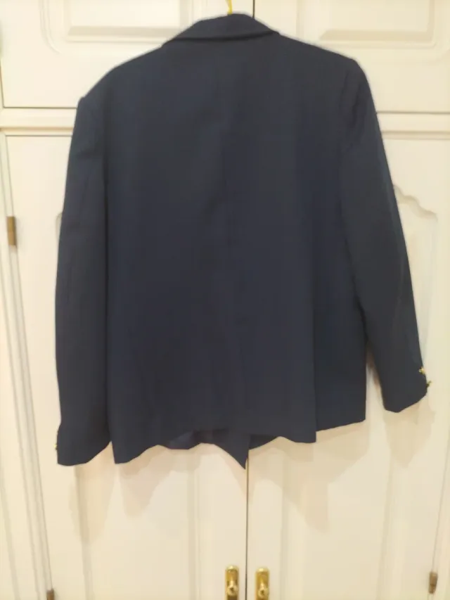 Chaqueta Almirante Azul con Detalles Dorados