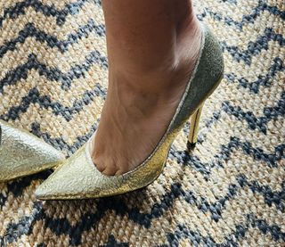 Tacones Stiletto Dorados Mujer 37