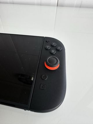 Nintendo Switch Negra/Roja + Juego