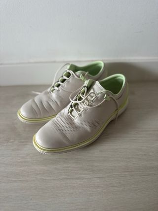 Zapatillas de Golf Blancas y Verdes