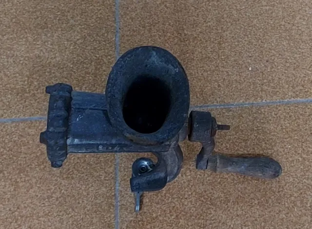 Picadora de carne antiga ELMA de ferro, Med 26x25x10